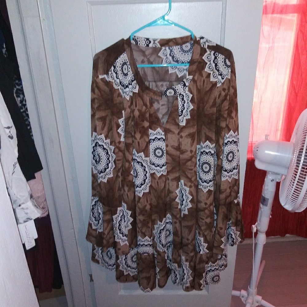 Cute flowing tunic